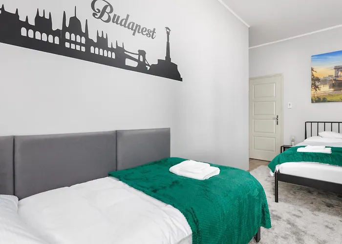 Downtown House Daire